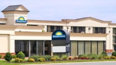 Days Inn by Wyndham Hampton Near Coliseum Convention Center in Hampton, VA