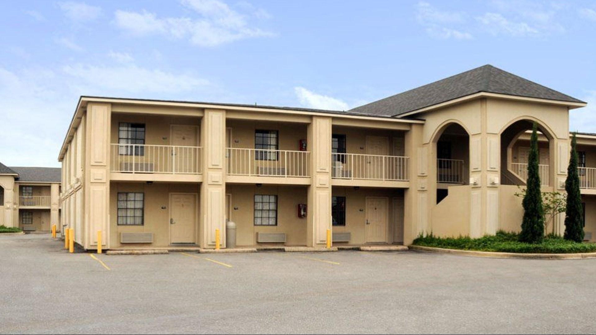 Shreveport Country Inn in Bossier City, LA