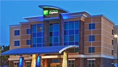 Holiday Inn Express & Suites Baltimore West - Catonsville in Catonsville, MD
