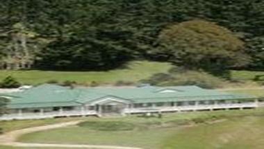 Footbridge Lodge in Auckland, NZ