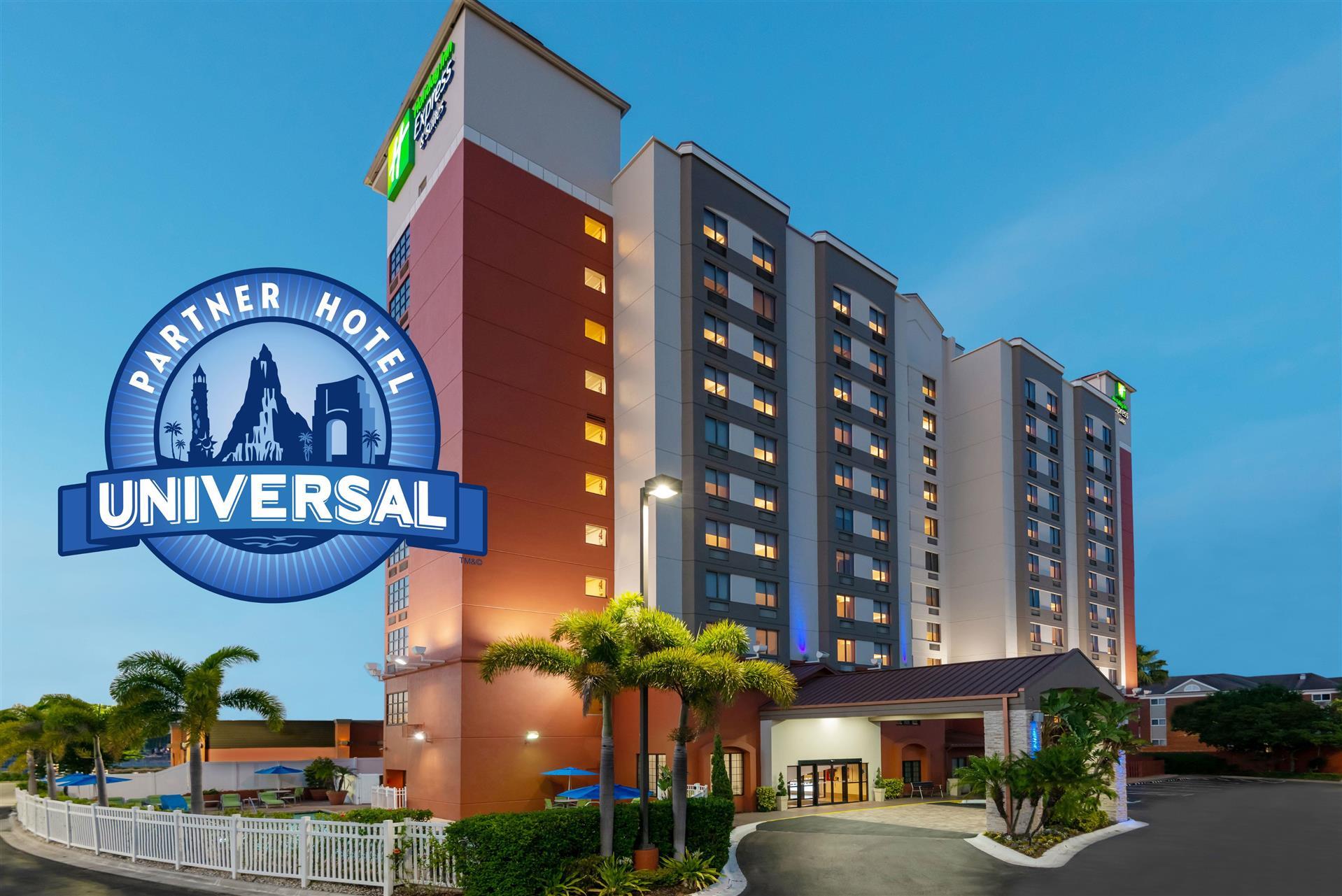 Holiday Inn Express & Suites Nearest Universal Orlando in Orlando, FL