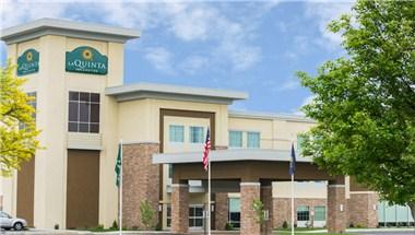 La Quinta Inn & Suites by Wyndham York in York, PA