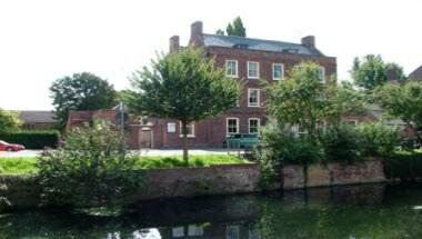 The Cley Hall Hotel in Spalding, GB1