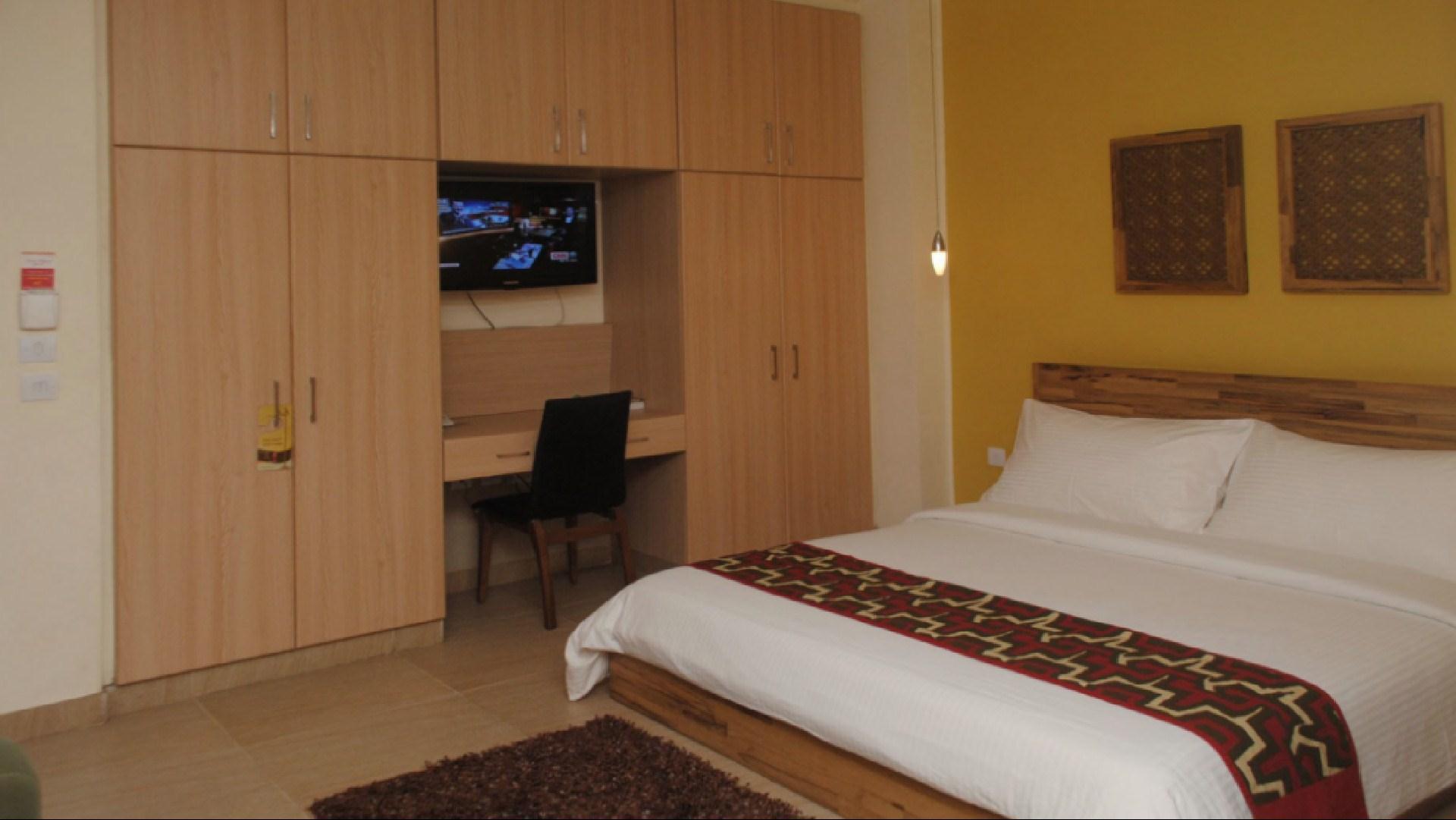 Roots Hotel Apartment in Accra, GH