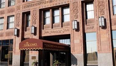 The Giacomo Ascend Hotel Collection in Niagara Falls, NY