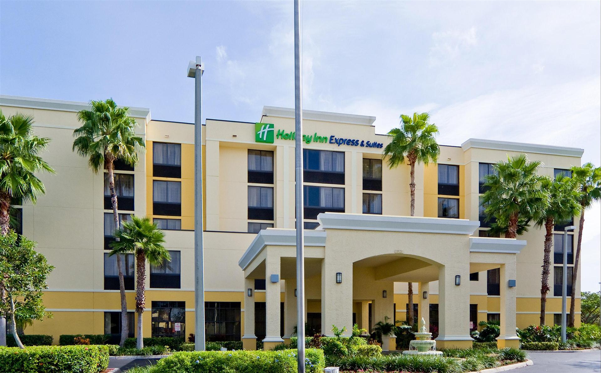 Holiday Inn Express Hotel & Suites Kendall East-Miami in Miami, FL