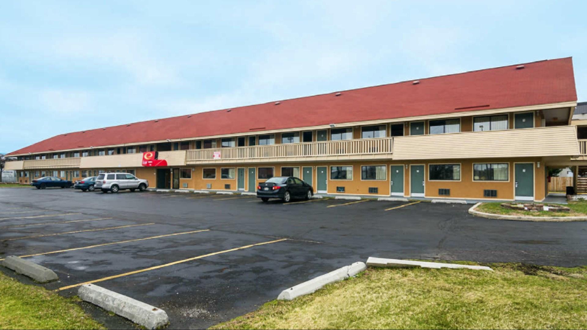 Econo Lodge South Holland in South Holland, IL