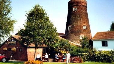 Arties Mill & Lodge Brigg in Brigg, GB1