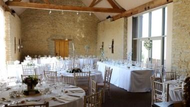 Stratton Court Barn in Bicester, GB1