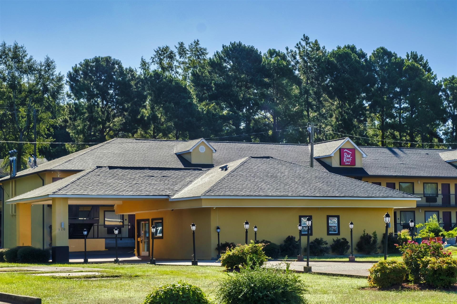 Red Roof Inn Columbus, MS in Columbus, MS