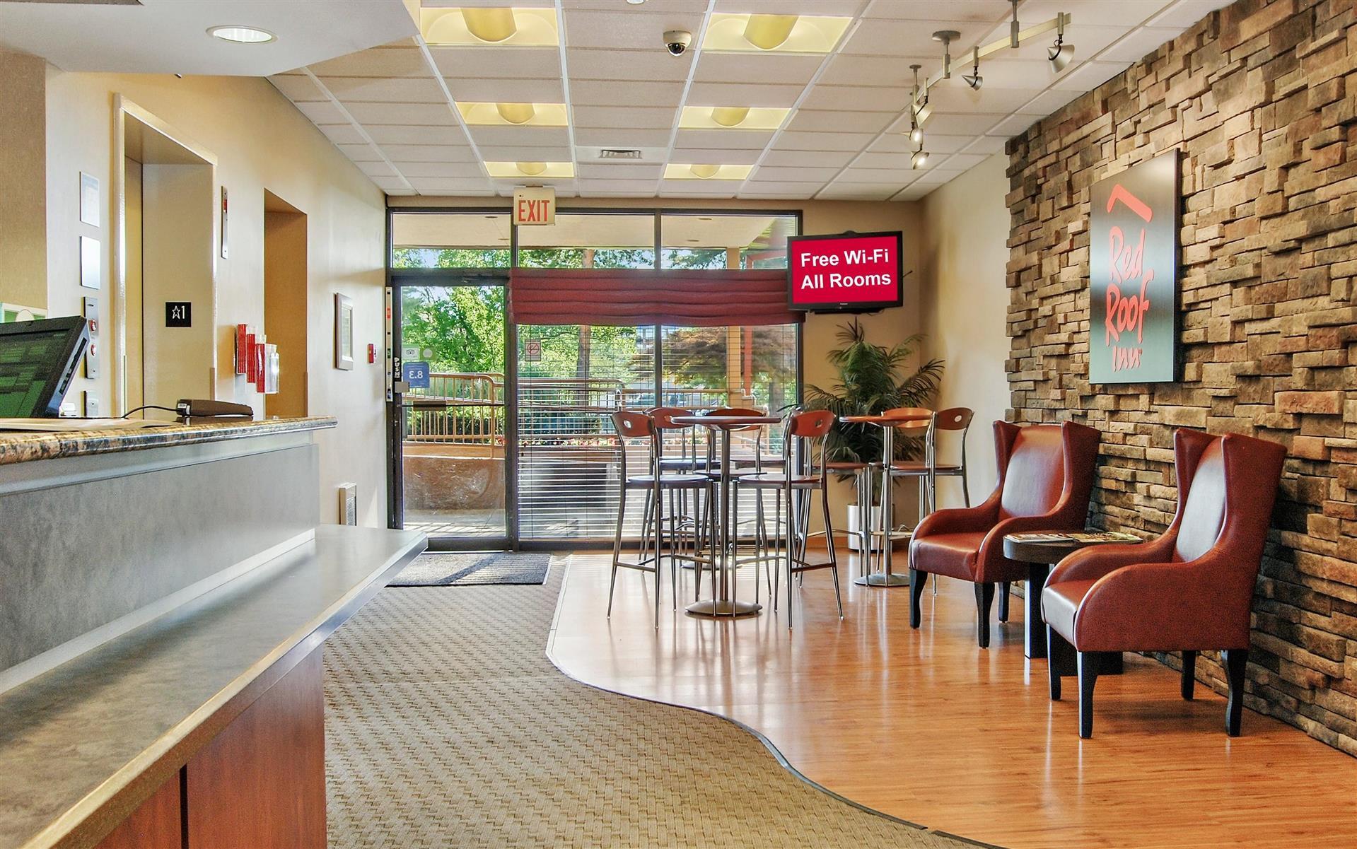 Red Roof Inn Cleveland Airport-Middleburg Heights in Cleveland, OH