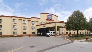 Best Western Plus Dakota Ridge in Eagan, MN