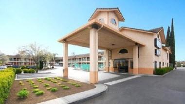 Quality Inn and Suites Woodland - Sacramento Airpo in Woodland, CA