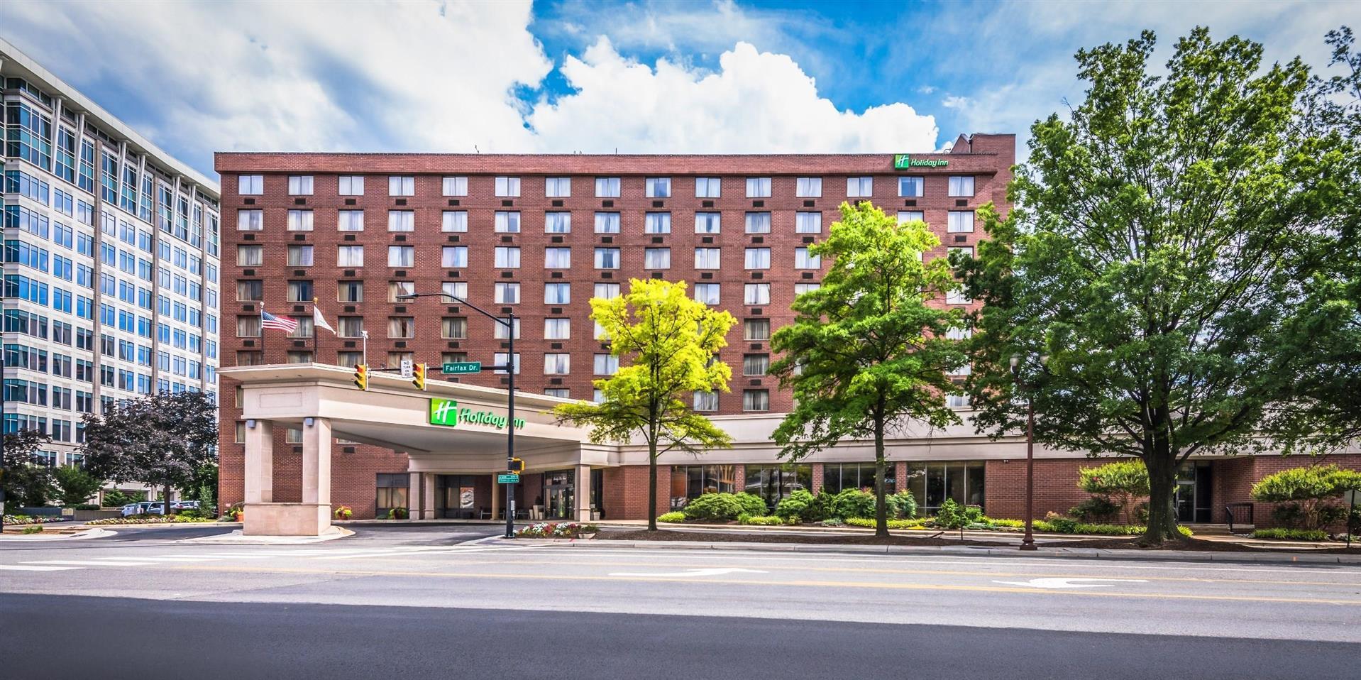 Holiday Inn - Arlington at Ballston in Arlington, VA