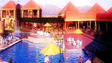 Los Parrales Resort Hotel in Tarija, BO