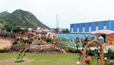 Sunshine Resort in Jaipur, IN