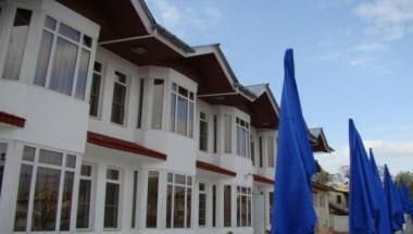 Hotel Kaisar in Srinagar, IN