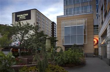 DoubleTree Suites by Hilton Minneapolis Downtown in Minneapolis, MN