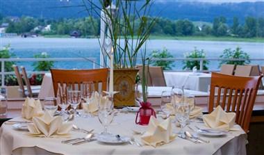 Inselhotel Faakersee in Carinthia, AT