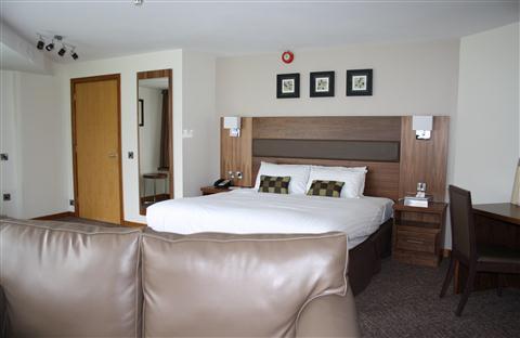 Ramada by Wyndham Telford Ironbridge in Telford, GB1