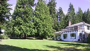 Domaine Madeleine Bed & Breakfast in Port Angeles, WA