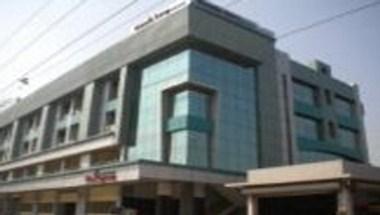 Budget Inn Palm Regency in Vapi, IN