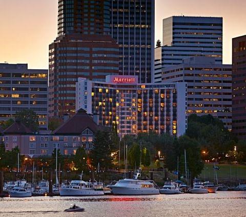 Portland Marriott Downtown Waterfront in Portland, OR