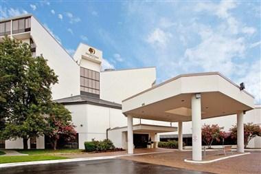 DoubleTree by Hilton Hotel Richmond - Midlothian in Richmond, VA