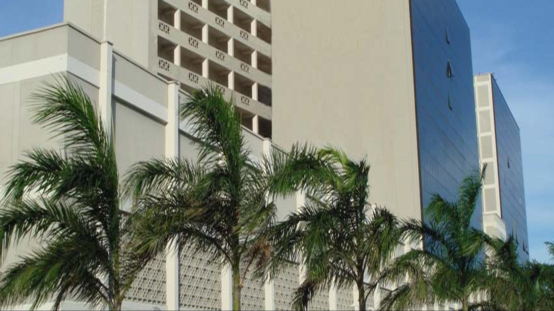 The Blue Pearl Hotel & Apartments in Dar es Salaam, TZ