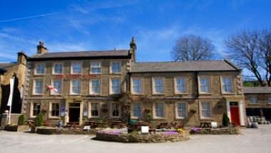 The Royal Hotel in New Mills, GB1