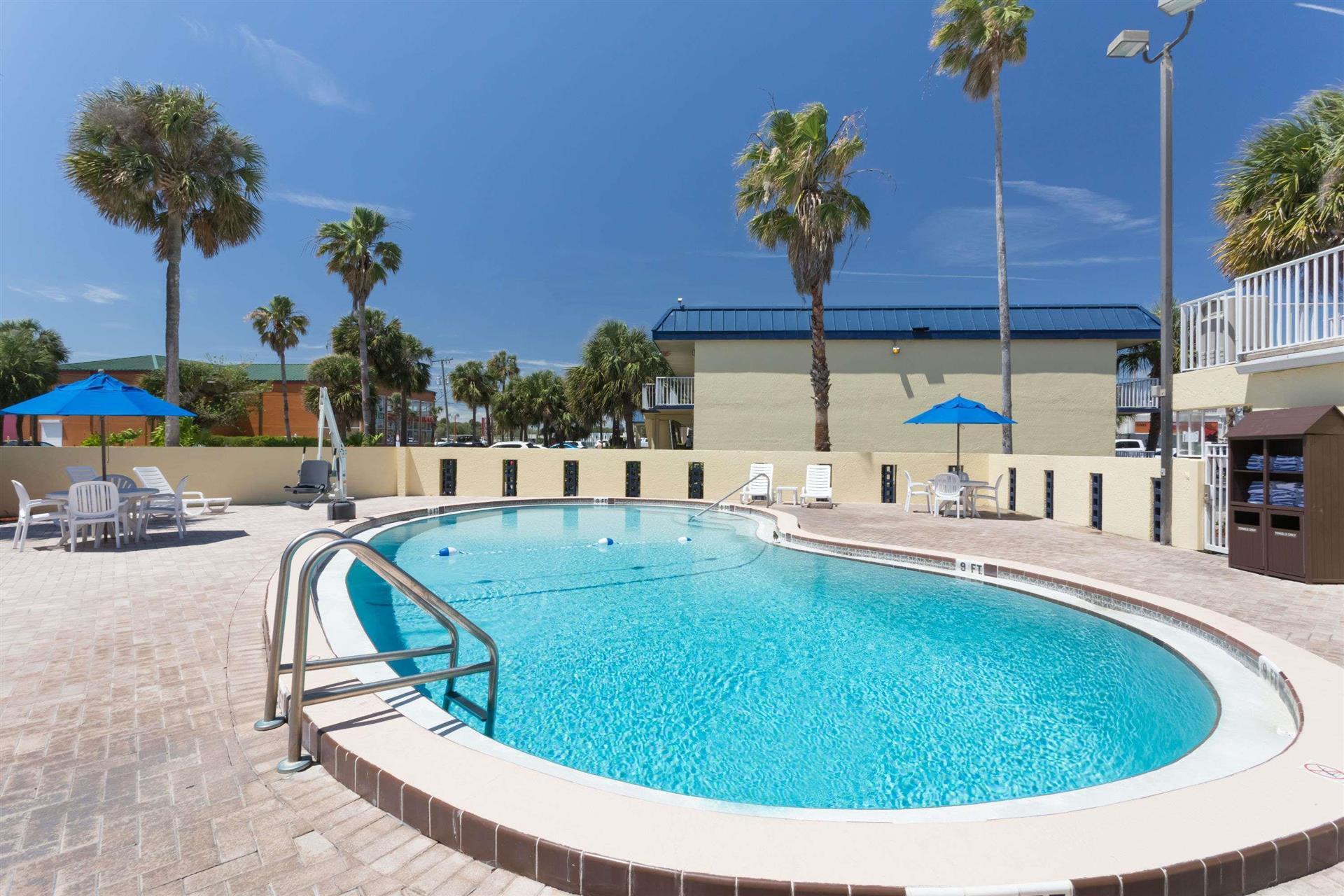 Days Inn by Wyndham Cocoa Beach Port Canaveral in Cocoa Beach, FL