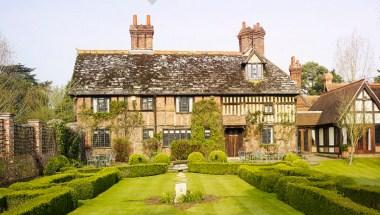 Langshott Manor in Horley, GB1