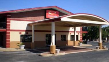 Econo Lodge  Inn and Suites I-35 at Shawnee Missio in Overland Park, KS