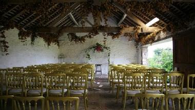 Masson Farm Swallow Barn Weddings in Matlock, GB1