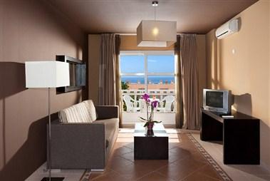 Aparthotel El Duque in Tenerife, ES