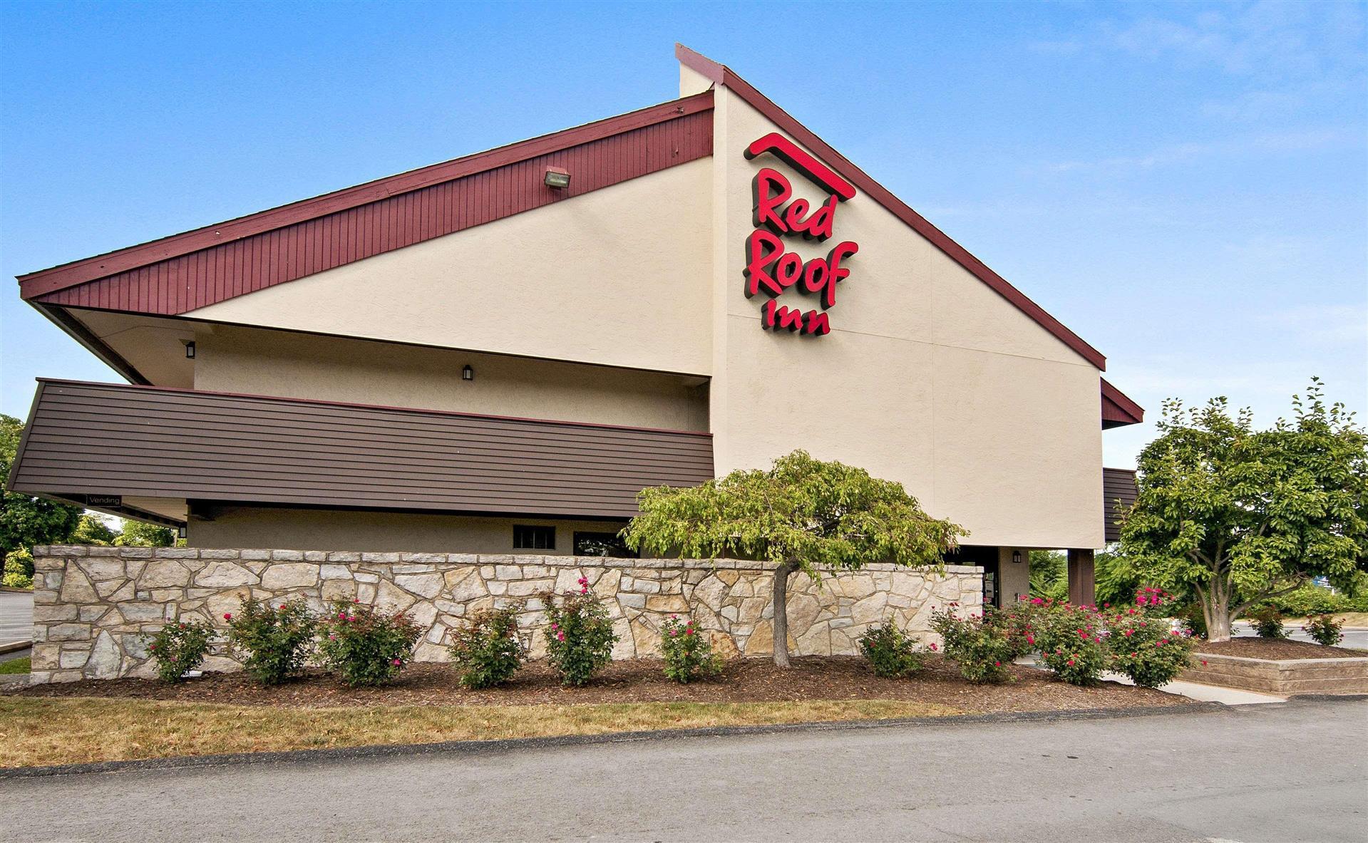 Red Roof Inn Fairmont in Whitehall, WV