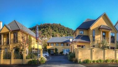 Alhambra Oaks Motor Lodge in Dunedin, NZ
