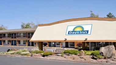 Days Inn by Wyndham Bend in Bend, OR