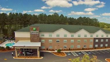 Holiday Inn Express and Suites Defuniak Springs in Defuniak Springs, FL