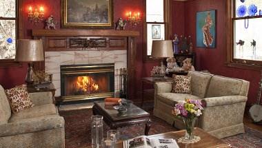 Cliff Cottage Inn - Luxury B&B Suites and Historic Cottages in Eureka Springs, AR