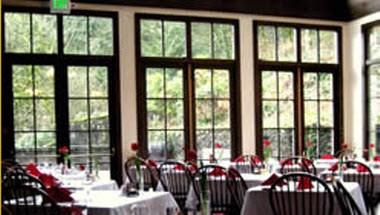 Multnomah Falls Lodge Restaurant & Lounge in Portland, OR