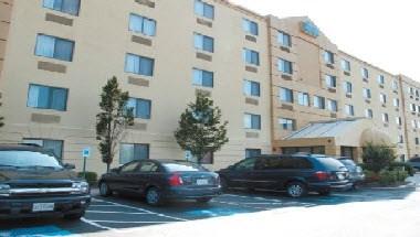 La Quinta Inn & Suites by Wyndham Baltimore BWI Airport in Linthicum, MD