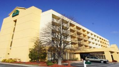 La Quinta Inn & Suites by Wyndham Kingsport TriCities Airpt in Kingsport, TN