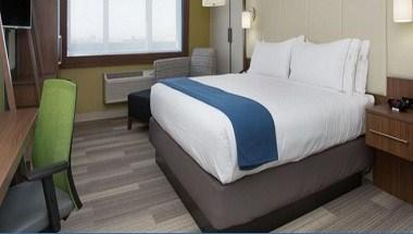 Holiday Inn Express Red Deer North in Red Deer, AB