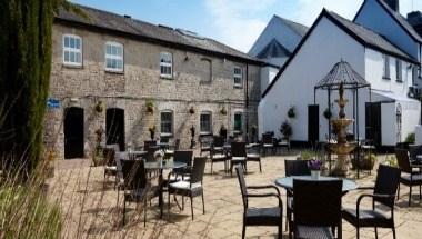 The Bear Hotel in Cowbridge, GB3