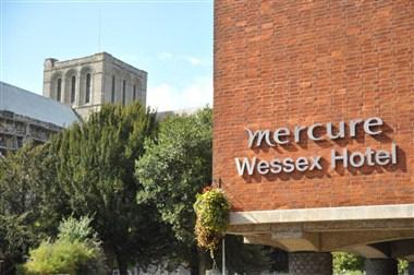 Mercure Winchester Wessex Hotel in Winchester, GB1