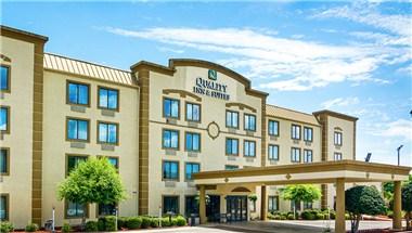 Quality Inn and Suites Chattanooga in Chattanooga, TN