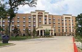 Hampton Inn & Suites Dallas-Arlington North-Entertainment District in Arlington, TX