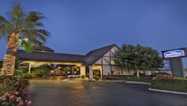 Howard Johnson by Wyndham Norco in Norco, CA