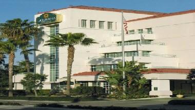 La Quinta Inn & Suites by Wyndham Anaheim in Anaheim, CA